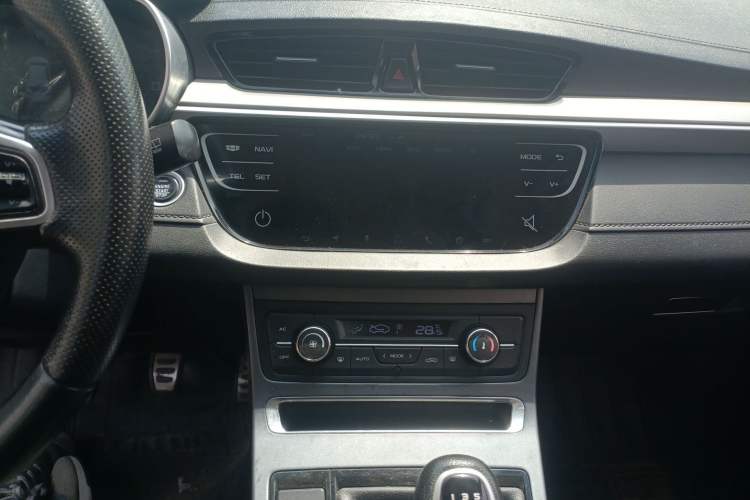 Used Geely Auto Vision S1 2018 1.5L Manual FENGXING Model Audio And AC Panel