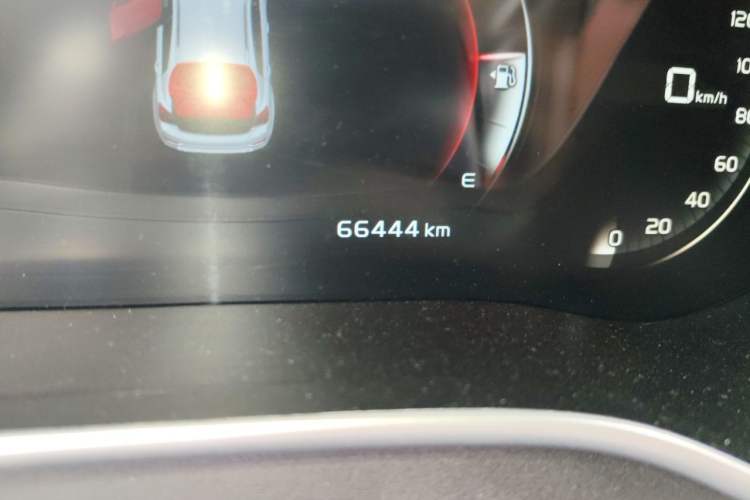Used Geely Auto Vision S1 2018 1.4T CVT FENGXING Model Odometer Close Up