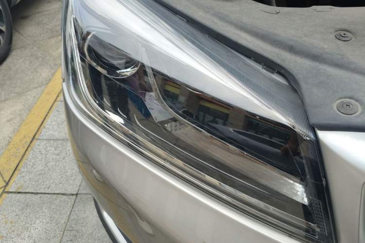 Used Geely Auto Vision S1 2018 1.4T CVT FENGXING Model Right Front Headlight