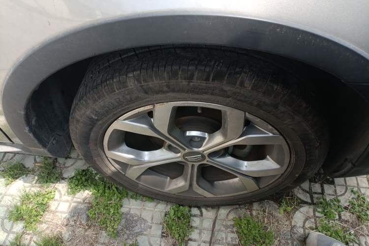 Used Geely Auto Vision S1 2018 1.5L Manual FENGXING Model Right Front Wheel Hub