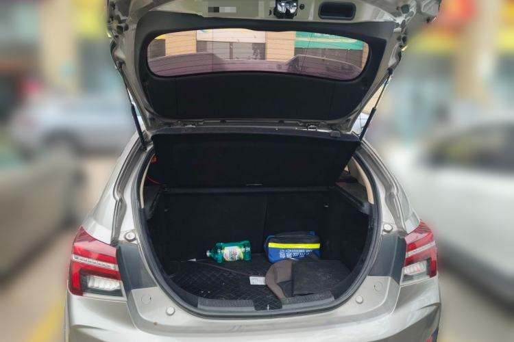 Used Geely Auto Vision S1 2018 1.4T CVT FENGXING Model Trunk