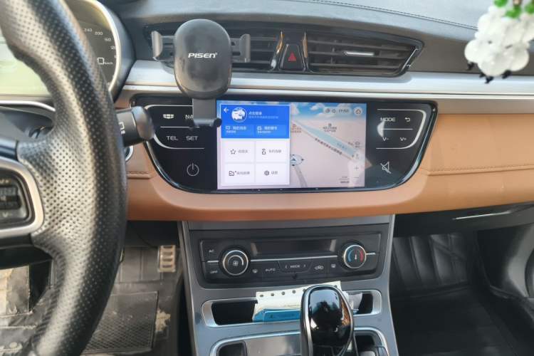Used Geely Auto Vision S1 2018 1.4T CVT FENGXING Model Audio And AC Panel