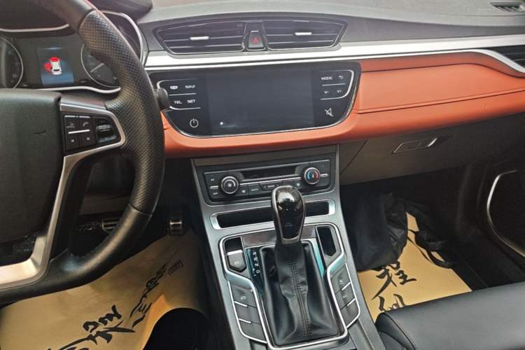 Used Geely Auto Vision S1 2018 1.5L CVT Fongchi Model Audio And AC Panel