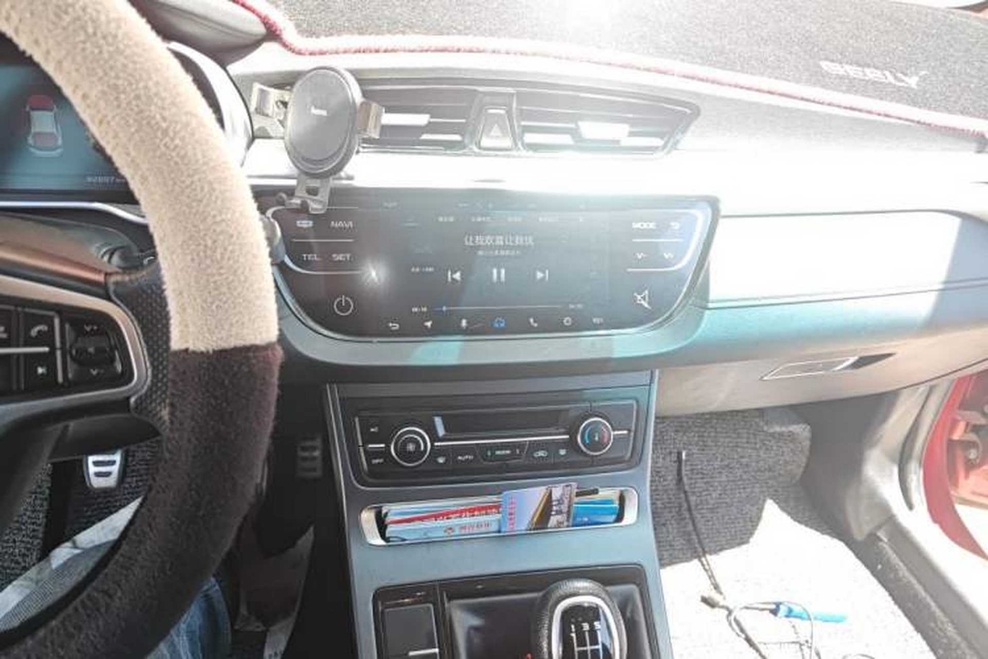 Used Geely Auto Vision S1 2018 1.5L Manual FENGXING Model Audio And AC Panel