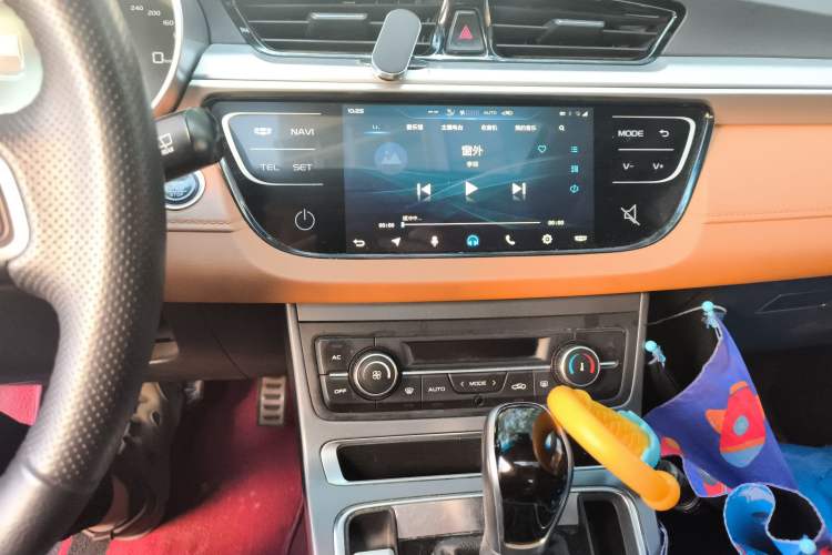 Used Geely Auto Vision S1 2018 1.4T CVT FENGXING Model Audio And AC Panel
