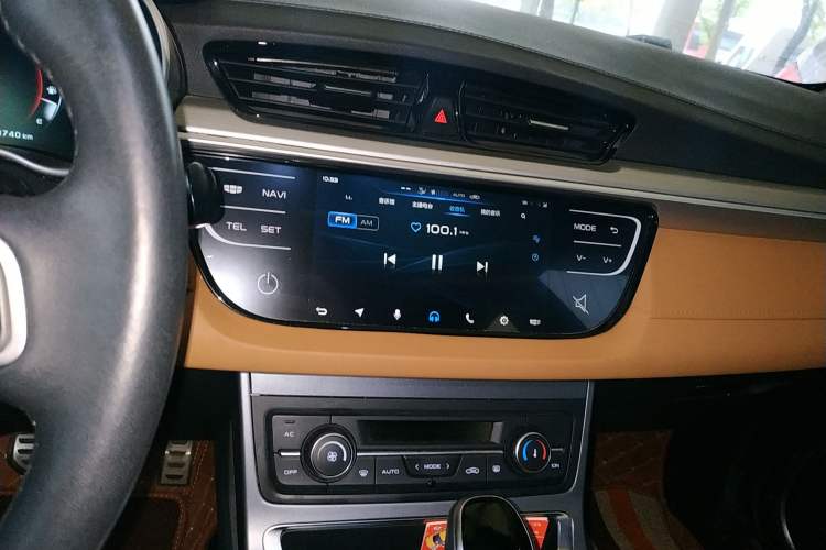 Used Geely Auto Vision S1 2018 1.4T CVT Fēngruì Model Audio And AC Panel