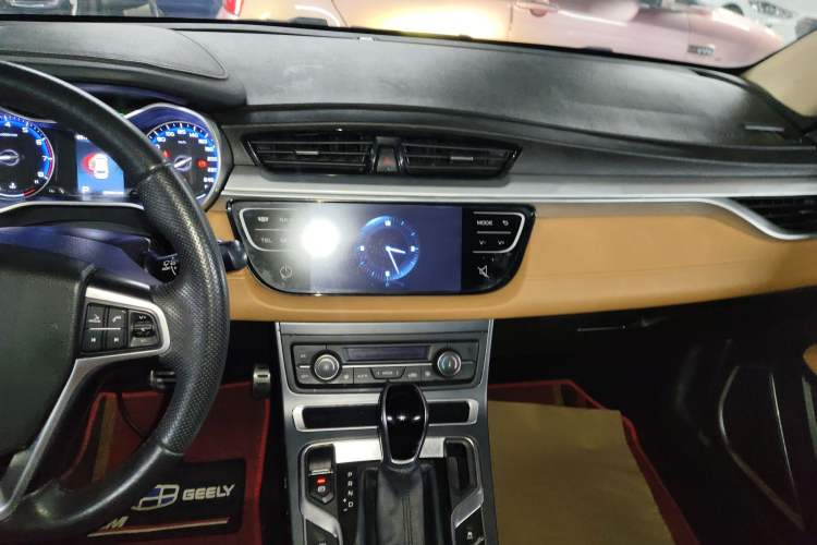 Used Geely Auto Vision S1 2018 1.4T CVT Fengchi Model Audio And AC Panel