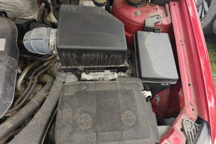 Used Geely Auto Vision S1 2018 1.4T CVT FENGXING Model Engine Bay Left