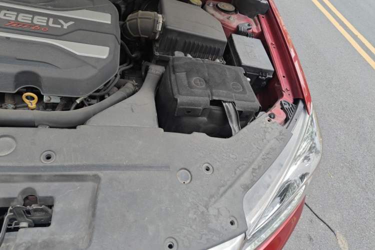 Used Geely Auto Vision S1 2018 1.4T CVT FENGXING Model Engine Bay Left