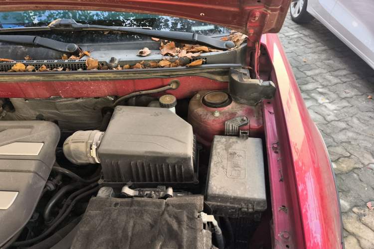 Used Geely Auto Vision S1 2018 1.4T CVT FENGXING Model Engine Bay Left