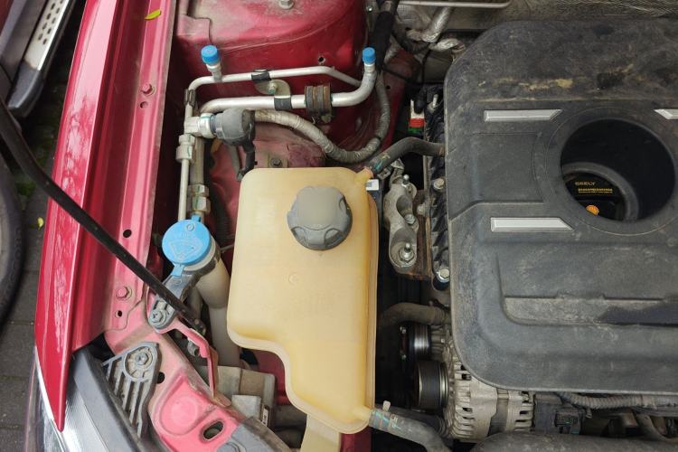 Used Geely Auto Vision S1 2018 1.4T CVT FENGXING Model Engine Bay Right