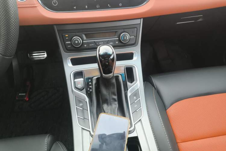 Used Geely Auto Vision S1 2018 1.5L CVT FENGXING Model Gear Lever