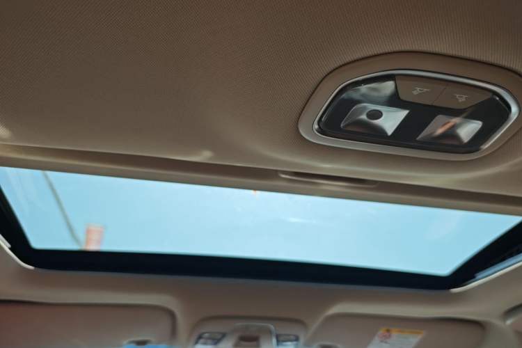 Used Geely Auto Vision S1 2018 1.4T CVT FENGXING Model Headliner