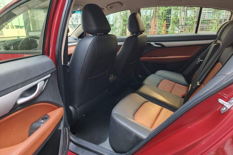 Used Geely Auto Vision S1 2018 1.5L CVT Fongchi Model Interior 3