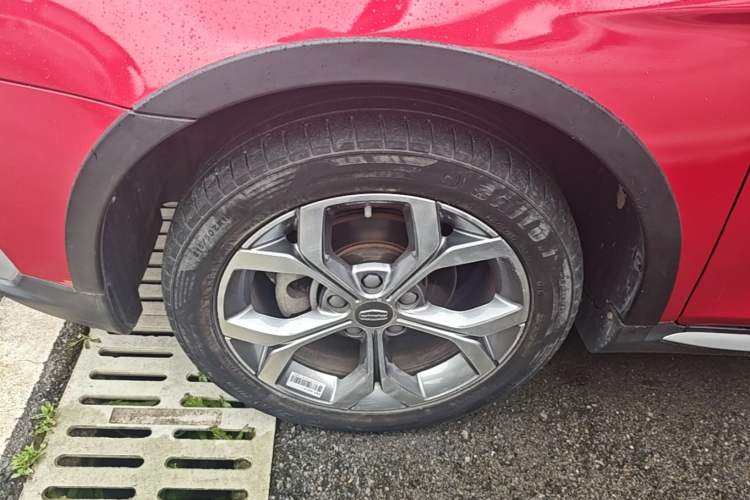 Used Geely Auto Vision S1 2018 1.5L CVT FENGXING Model Left Front Wheel Hub