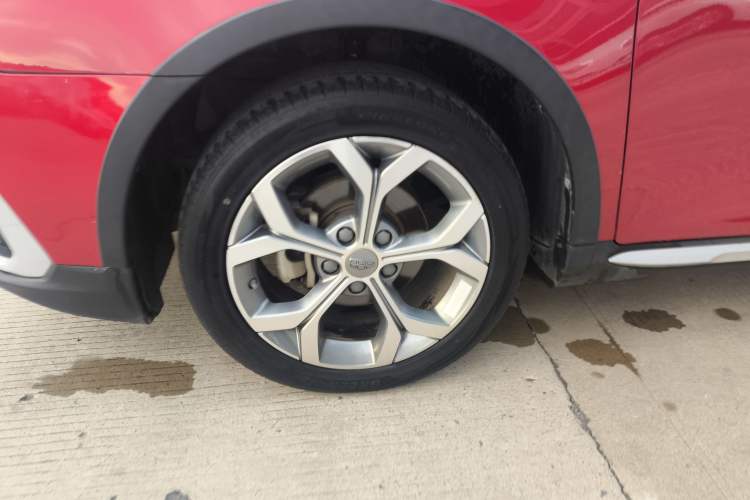 Used Geely Auto Vision S1 2018 1.5L CVT FENGXING Model Left Front Wheel Hub