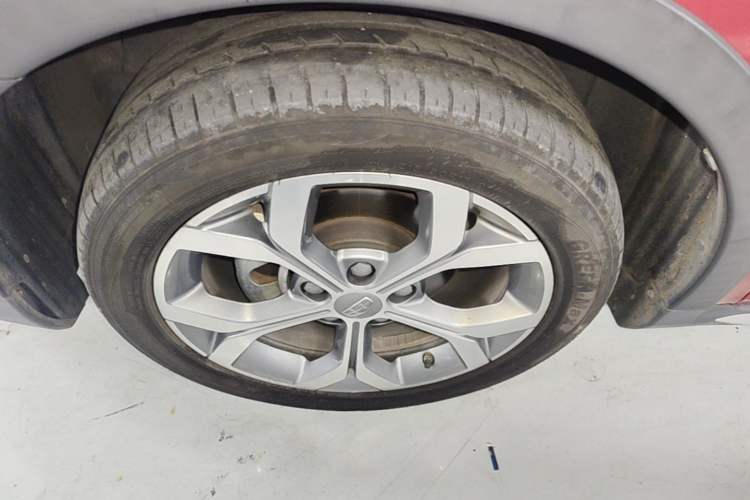 Used Geely Auto Vision S1 2018 1.4T CVT Fēngruì Model Left Front Wheel Hub