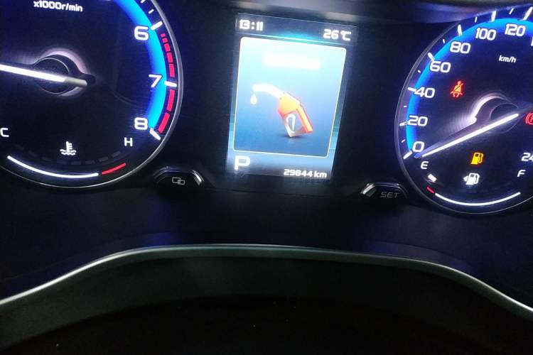 Used Geely Auto Vision S1 2018 1.4T CVT Fengchi Model Odometer Close Up