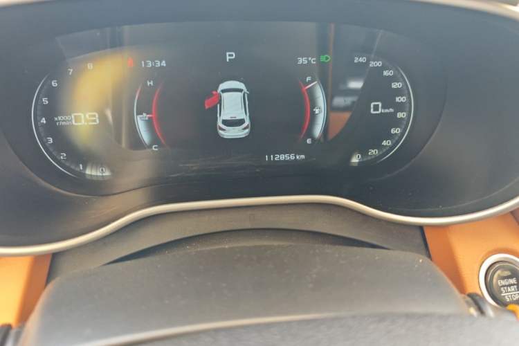 Used Geely Auto Vision S1 2018 1.4T CVT FENGXING Model Odometer Close Up