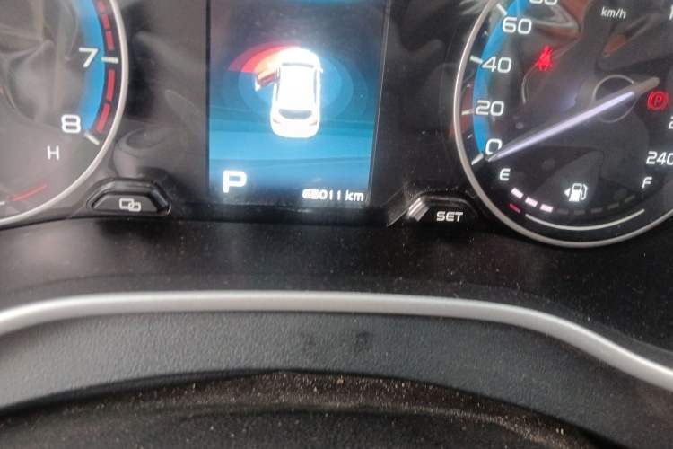 Used Geely Auto Vision S1 2018 1.5L CVT Fongchi Model Odometer Close Up