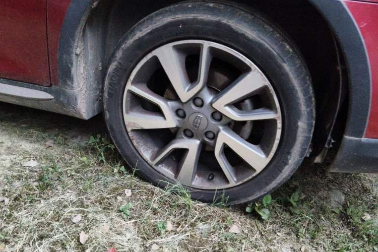Used Geely Auto Vision S1 2018 1.4T CVT Fengchi Model Right Front Wheel Hub