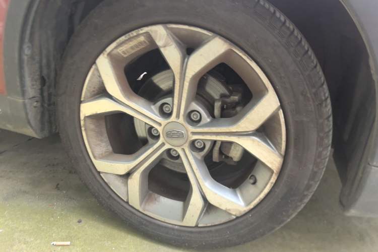Used Geely Auto Vision S1 2018 1.5L Manual FENGXING Model Right Front Wheel Hub