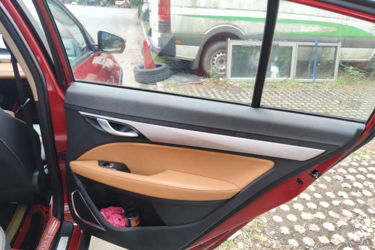 Used Geely Auto Vision S1 2018 1.4T CVT FENGXING Model Right Rear Door Interior