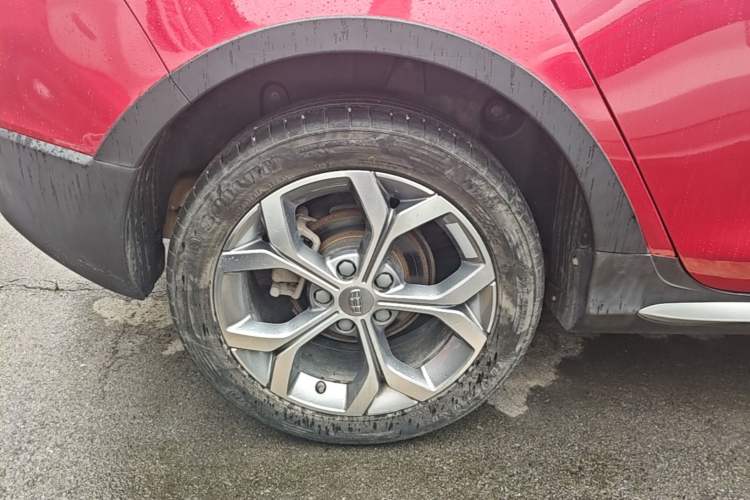 Used Geely Auto Vision S1 2018 1.5L CVT FENGXING Model Right Rear Wheel Hub