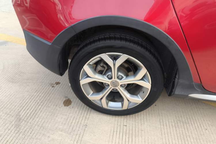 Used Geely Auto Vision S1 2018 1.5L CVT FENGXING Model Right Rear Wheel Hub