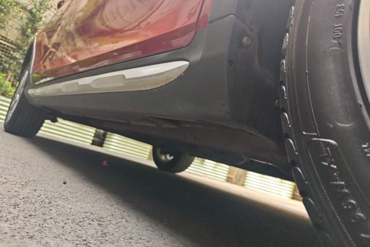 Used Geely Auto Vision S1 2018 1.5L CVT Fongchi Model Right Side Sill
