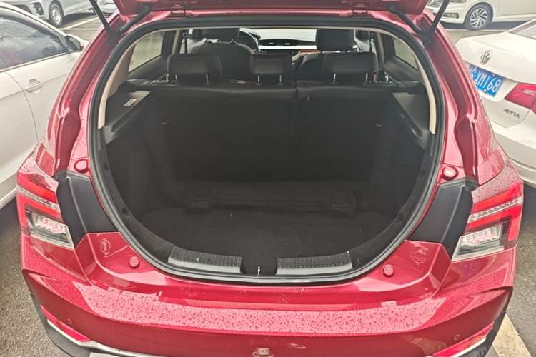 Used Geely Auto Vision S1 2018 1.5L CVT FENGXING Model Trunk