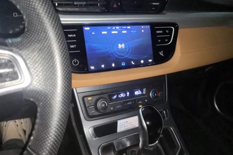 Used Geely Auto Vision S1 2018 1.4T CVT FENGXING Model Audio And AC Panel