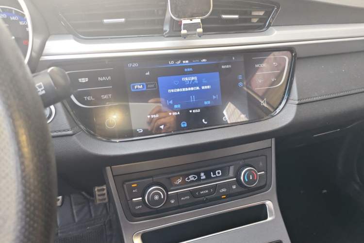 Used Geely Auto Vision S1 2018 1.5L Manual Fong Chi Model Audio And AC Panel