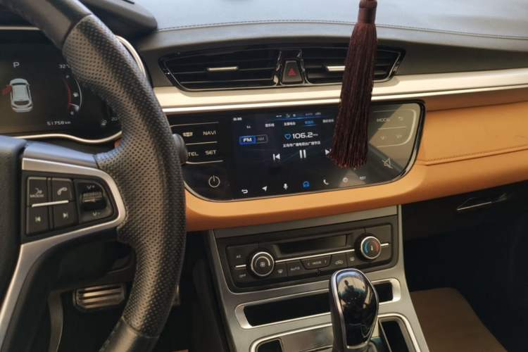 Used Geely Auto Vision S1 2018 1.4T CVT FENGXING Model Audio And AC Panel