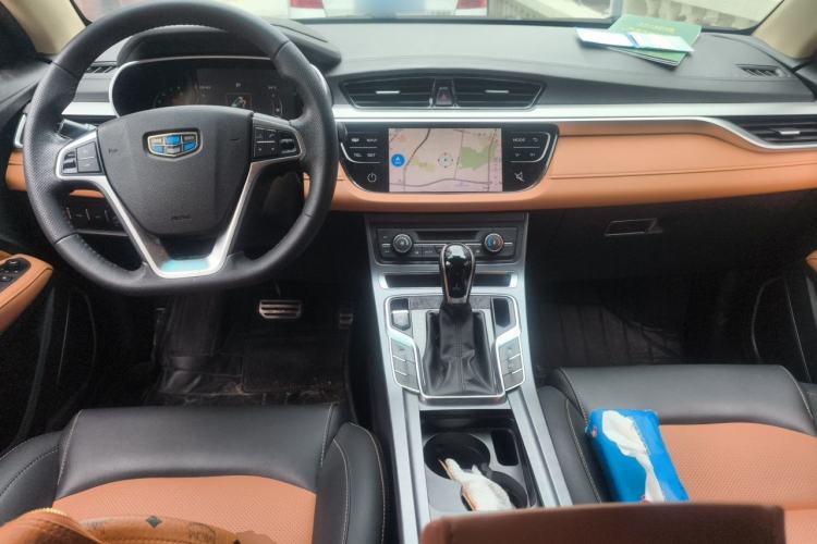 Used Geely Auto Vision S1 2018 1.4T CVT FENGXING Model Center Console