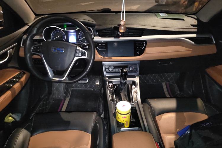 Used Geely Auto Vision S1 2018 1.4T CVT Fengchi Model Center Console