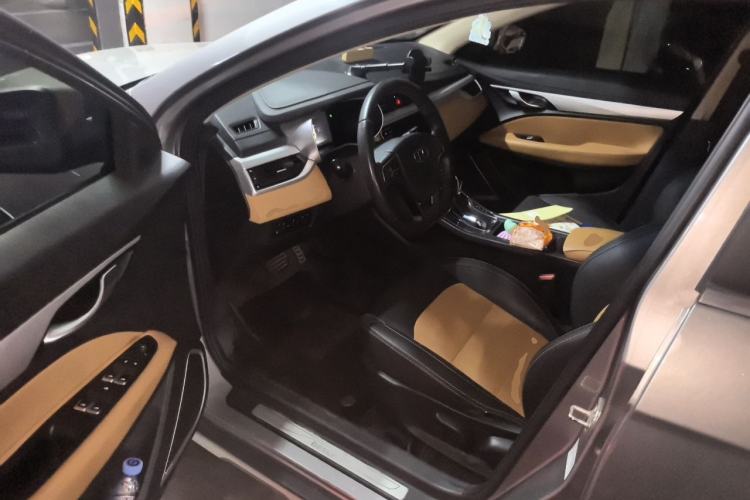 Used Geely Auto Vision S1 2018 1.4T CVT FENGXING Model Driver Seat