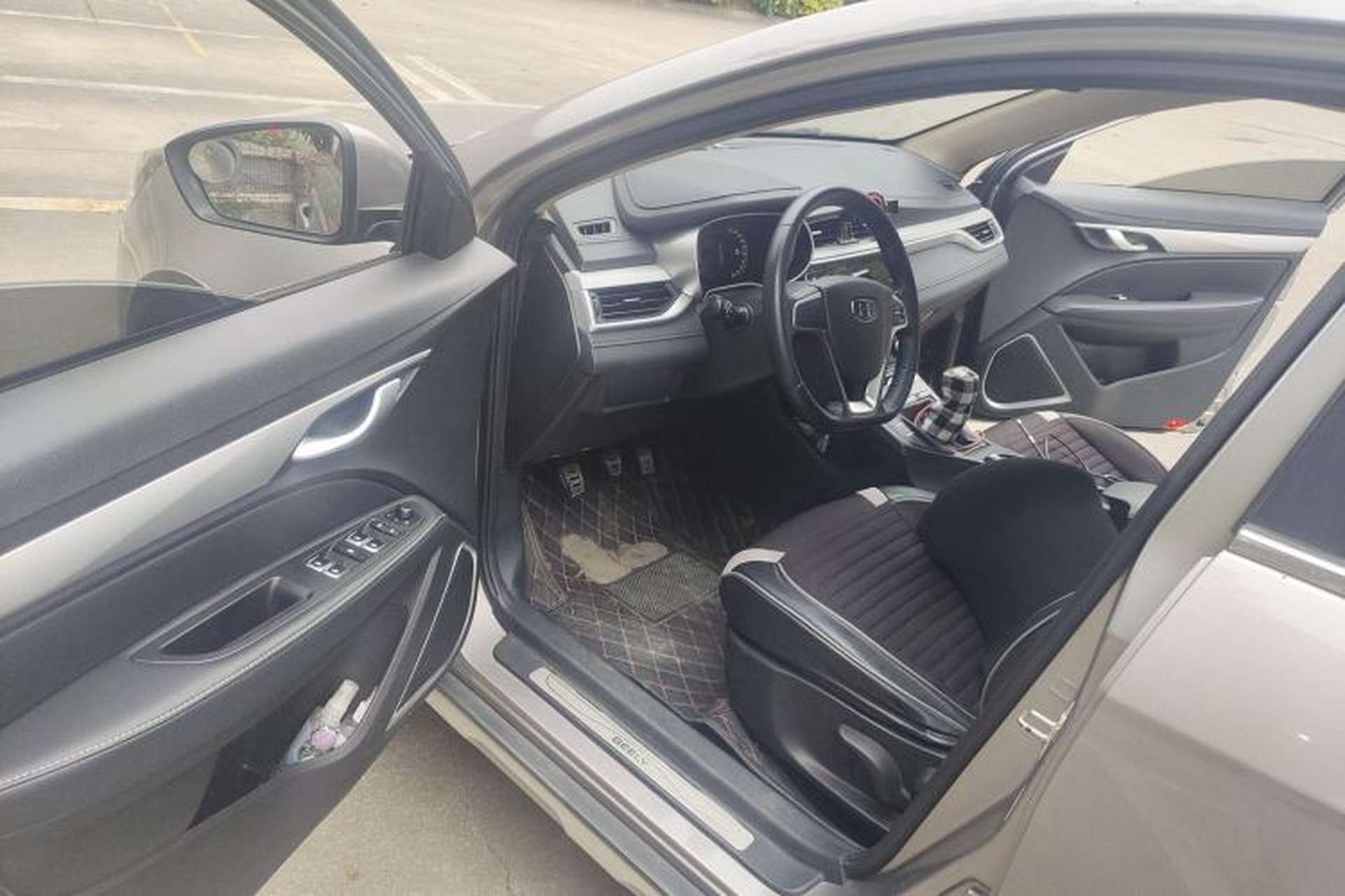 Used Geely Auto Vision S1 2018 1.5L Manual FENGXING Model Driver Seat