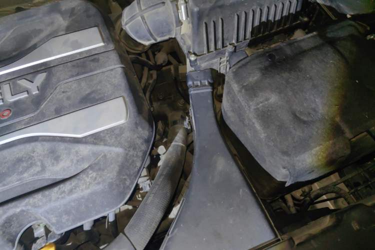 Used Geely Auto Vision S1 2018 1.4T CVT Fēngruì Model Engine Bay Left
