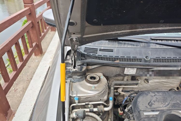 Used Geely Auto Vision S1 2018 1.4T CVT FENGXING Model Engine Bay Right