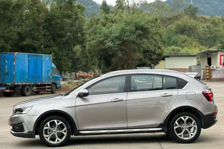 Used Geely Auto Vision S1 2018 1.4T CVT FENGXING Model Exterior 1
