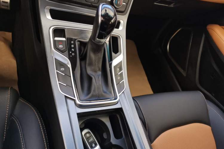 Used Geely Auto Vision S1 2018 1.4T CVT FENGXING Model Gear Lever