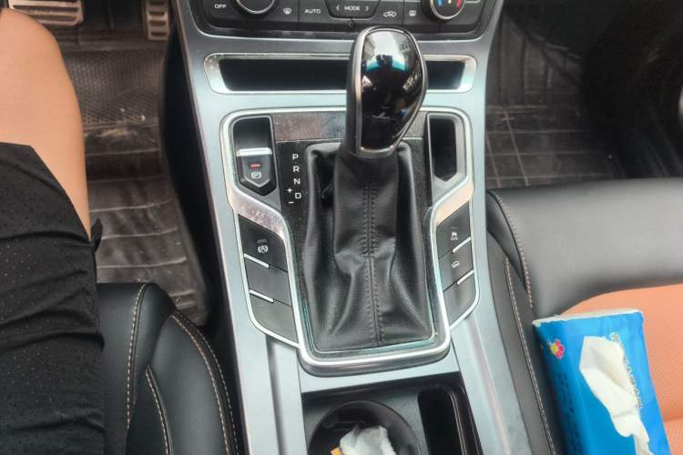Used Geely Auto Vision S1 2018 1.4T CVT FENGXING Model Gear Lever