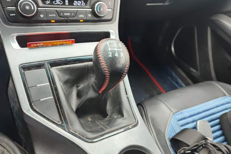 Used Geely Auto Vision S1 2018 1.5L Manual Fong Chi Model Gear Lever