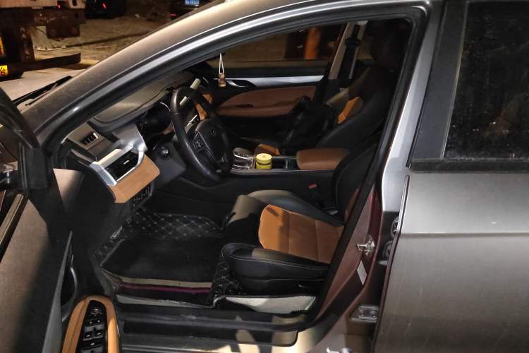Used Geely Auto Vision S1 2018 1.4T CVT Fengchi Model Left Front Seat
