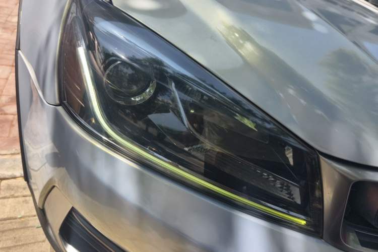Used Geely Auto Vision S1 2018 1.4T CVT Fengchi Model Right Front Headlight