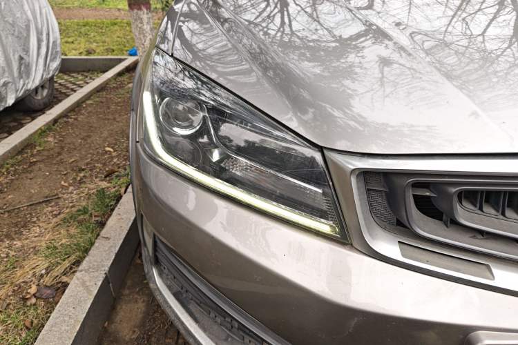Used Geely Auto Vision S1 2018 1.5L Manual Fong Chi Model Right Front Headlight
