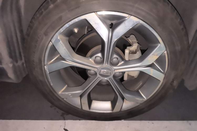 Used Geely Auto Vision S1 2018 1.4T CVT FENGXING Model Right Front Wheel Hub