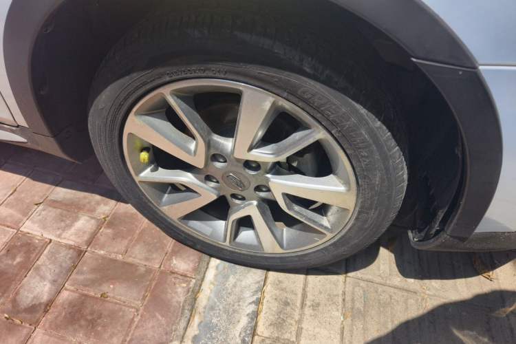 Used Geely Auto Vision S1 2018 1.4T CVT Fengchi Model Right Front Wheel Hub