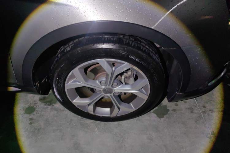 Used Geely Auto Vision S1 2018 1.4T CVT Fēngruì Model Right Front Wheel Hub